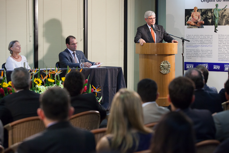 131001 Posse Procuradores Chefes e Substitutos - Antonio Au 6