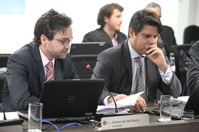 Plen&aacute;rio aplica pena de advert&ecirc;ncia a promotora de Justi&ccedil;a do MP/PE