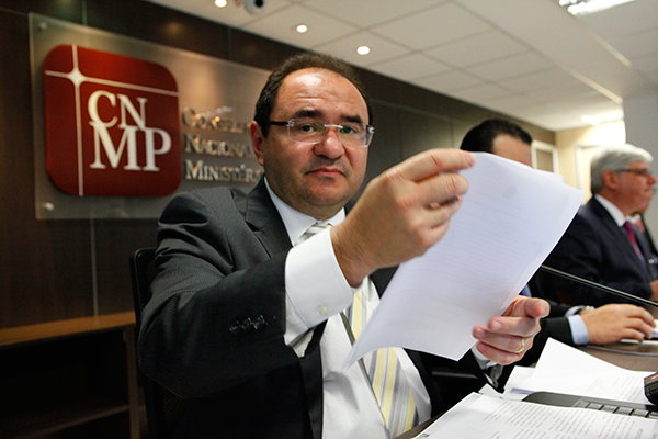 Corregedor nacional Cl&aacute;udio Portela