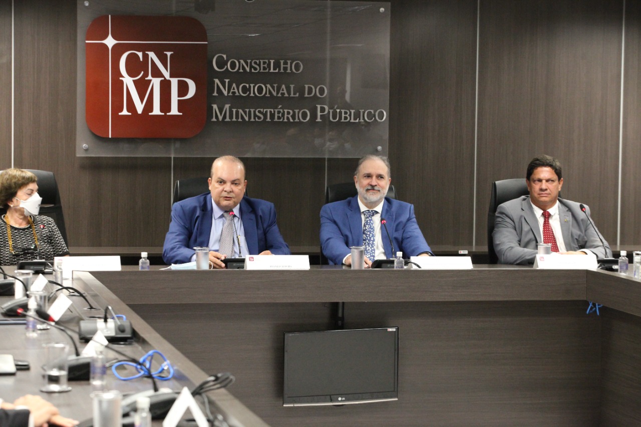 CNMP assina escritura de doação de terreno para a construção de sede própria 