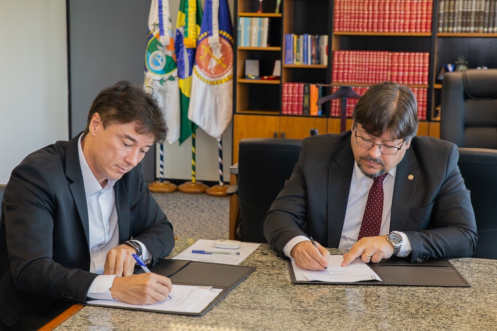 CNMP e MP/RJ assinam convênio para aprimorar gestão e processos de inovação e transformação digital   