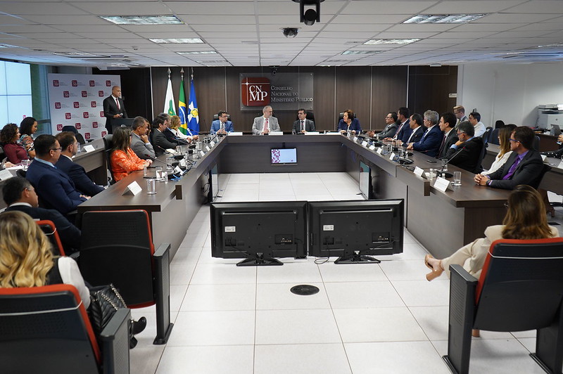 “A atuação negociada é mais eficiente que a judicialização das demandas”, disse Augusto Aras em reunião do Comitê de Atuação Resolutiva do Ministério Público 