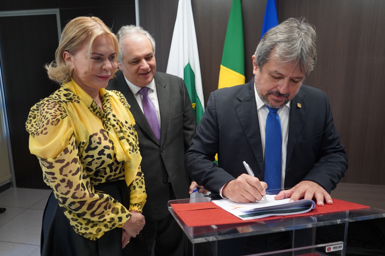 Solenidade de assinatura