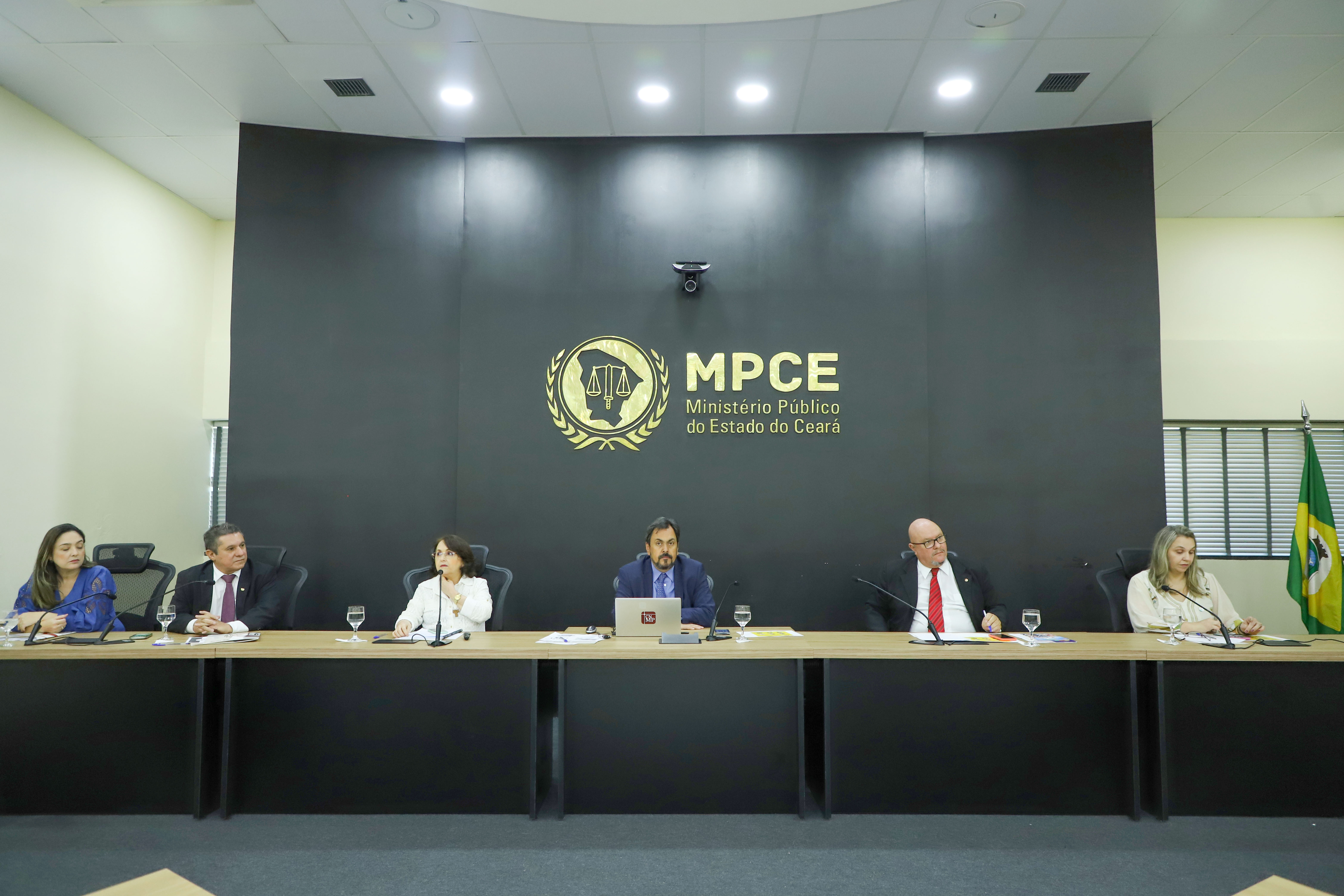 Pacto Nacional pela Consciência Vacinal: mesa-redonda discute desjudicialização da saúde   