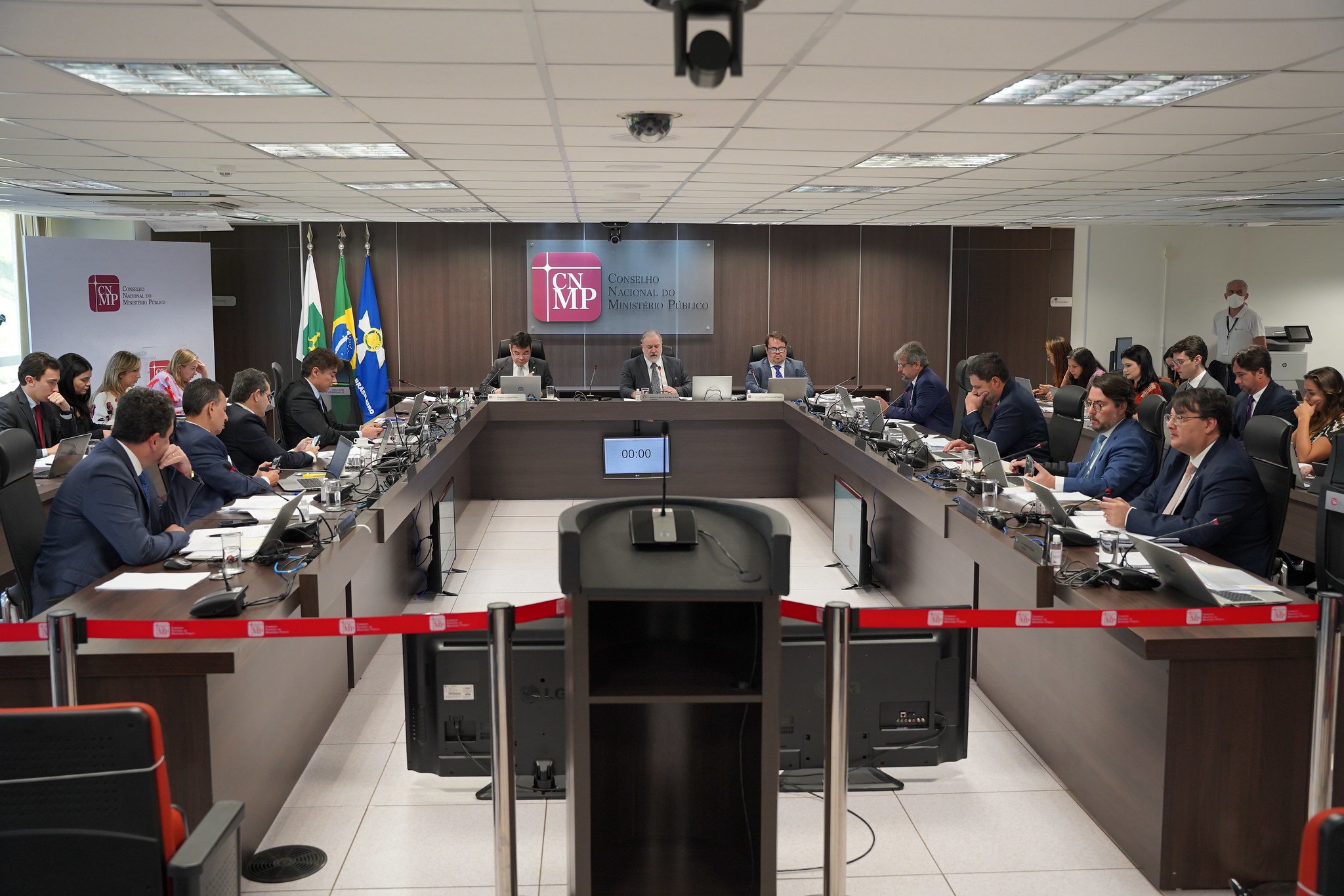 Conselheiro apresenta proposta que proíbe nota de corte ou cláusula de barreira nos concursos do CNMP e do MP   