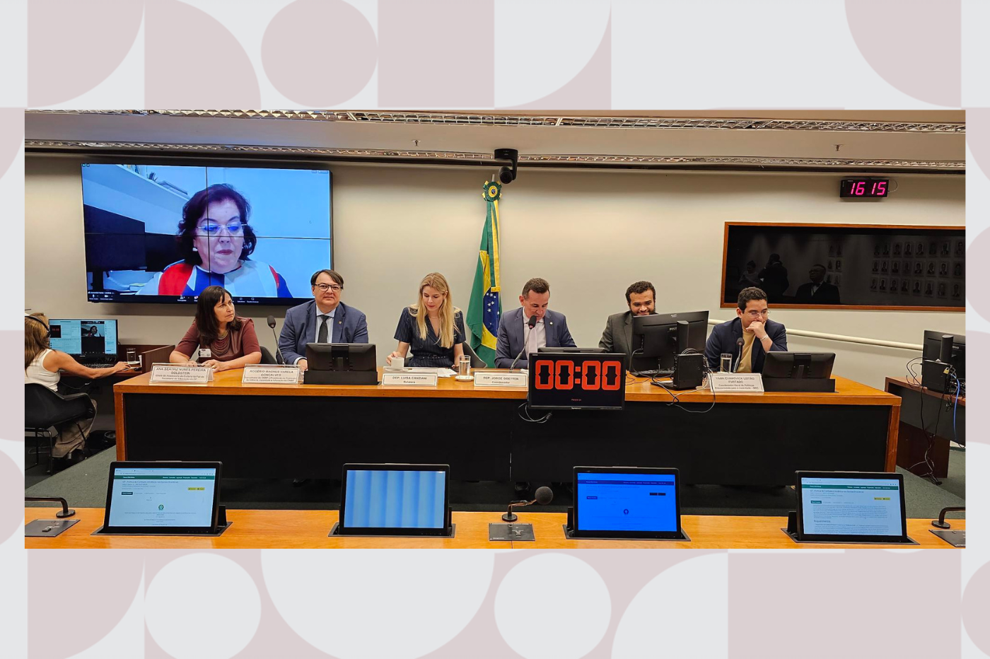 Em audiência pública, conselheiro do CNMP destaca a necessidade de se regulamentar o uso das redes sociais pelo público infantil 