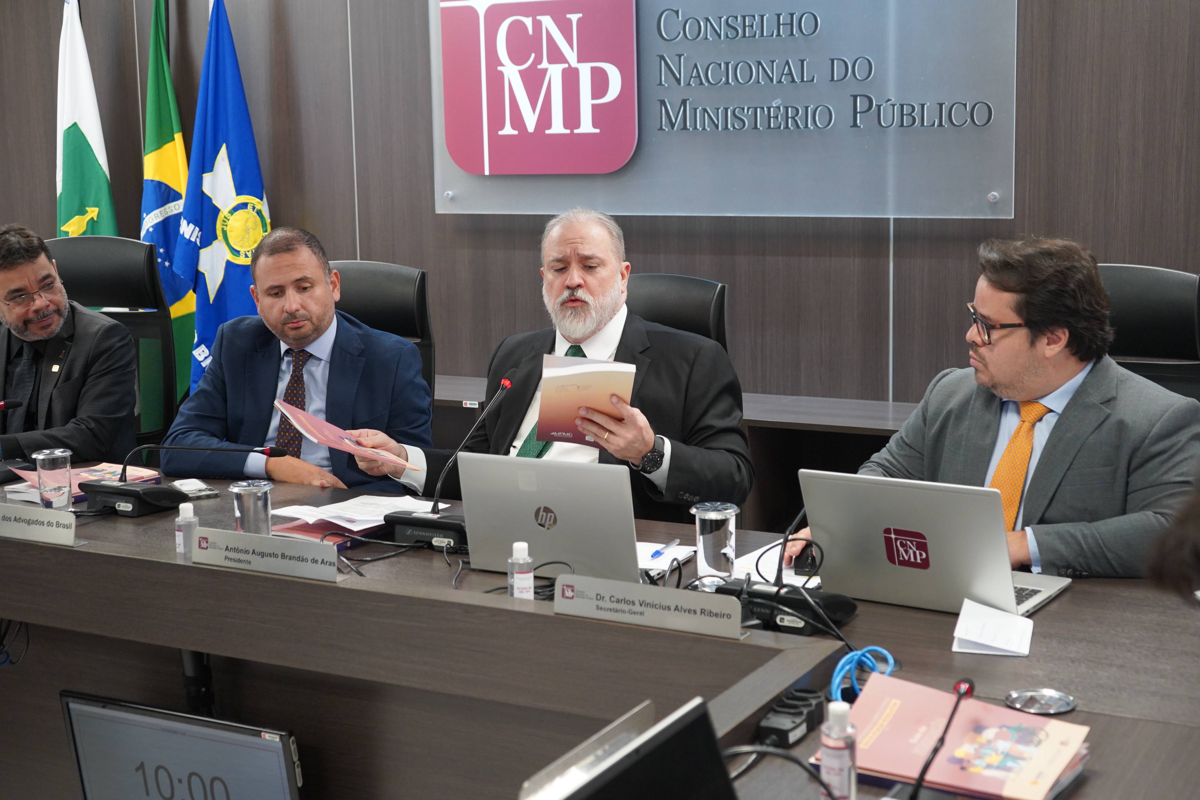 Corregedoria Nacional do Ministério Público lança “Manual de resolutividade do Ministério Público” e “Guia de Negociação”  