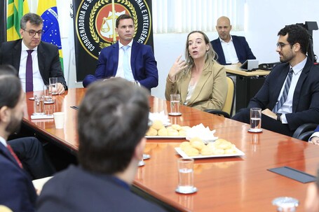 Comissão de Defesa da Probidade Administrativa realiza reuniões de trabalho com órgãos de combate ao crime e defesa do patrimônio público  