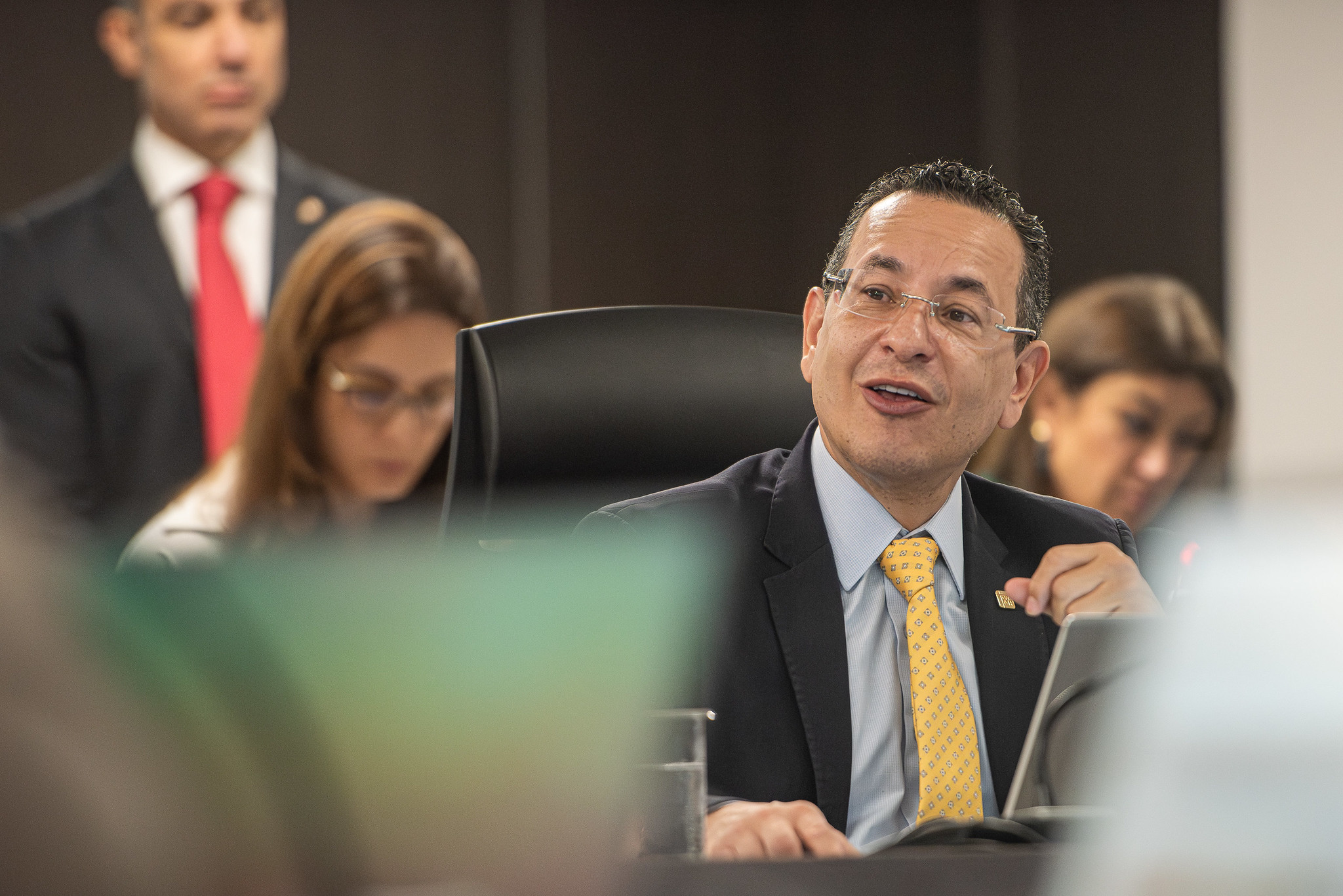 Proposta impede servidor e membro do MP de requerer aposentadoria voluntária antes da conclusão de processo disciplinar ou do cumprimento de pena 