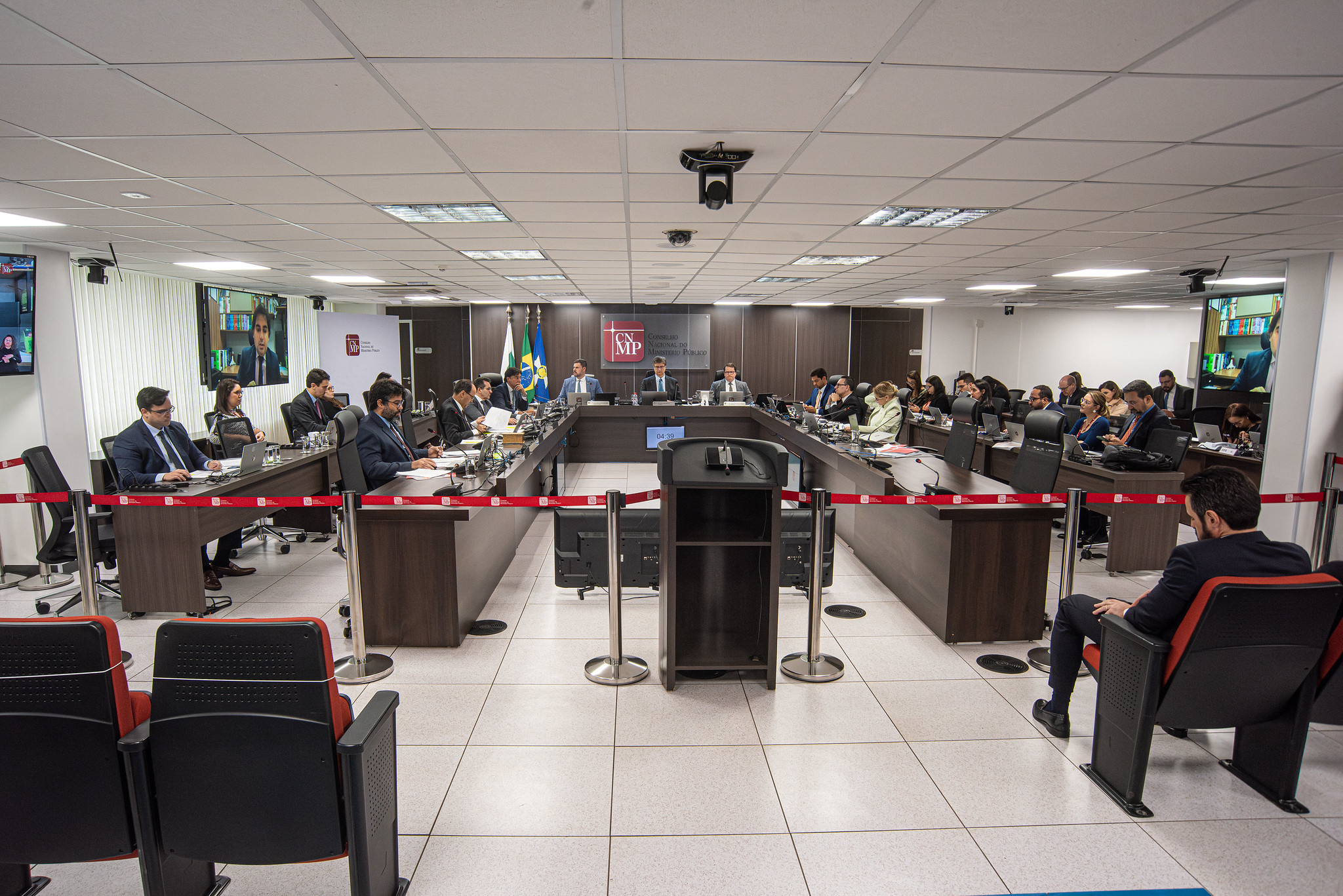 CNMP instaura processo administrativo disciplinar para apurar conduta de promotora de Justiça do MPGO por não exercer as funções com dedicação e presteza  