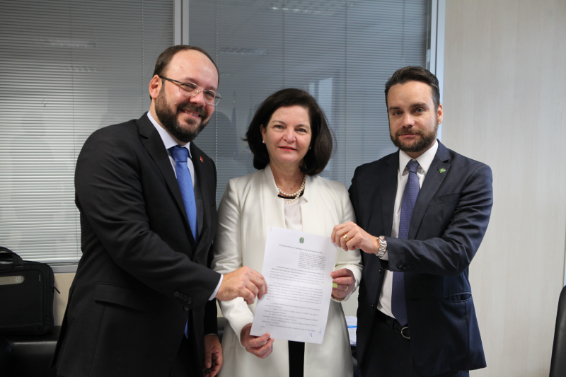 Conselheiro Leonardo Accioly, a presidente do CNMP, Raquel Dodge, e o conselheiro Gustavo Rocha