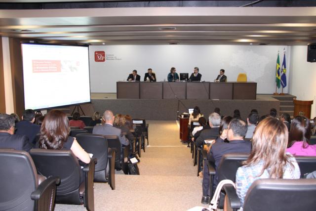 sistema_prisional_plenaria_640x427