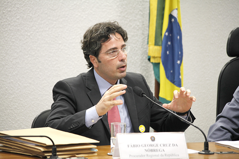 conselheiro fábio nóbrega em sabatina no senado federal