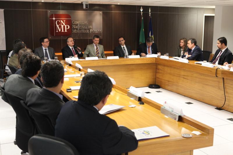 instalao_comisso_codigo_penal_20_maio_13